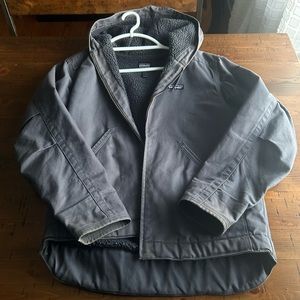 Warm, durable Patagonia jacket.  Fits like a carhartt. Too small for me.